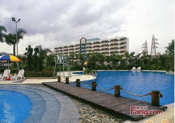 中国建筑第四工程局承建东莞东城盈彩美地一期、二期工程